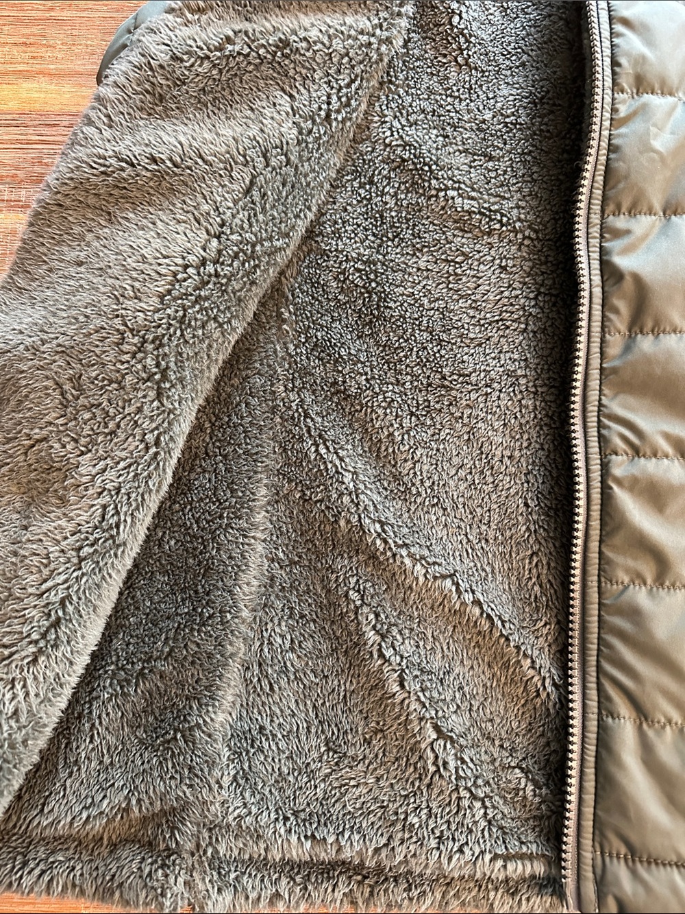 The North Face Olive Quilted Sherpa-Lined Vest - Picture 2 of 2